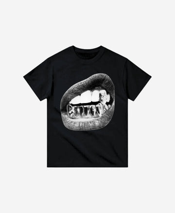 122 - T-shirt - Sliver Grillz